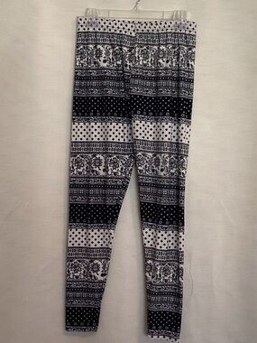 LILDY Super Soft Black & Cream Patterned Women's Leggings
